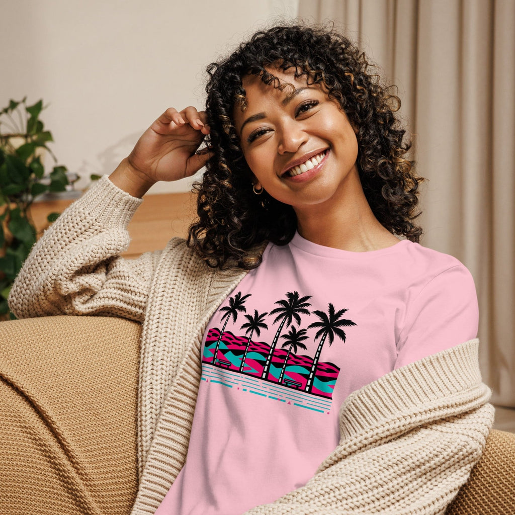 VFG Women's Relaxed T-Shirt - Vital glow fit